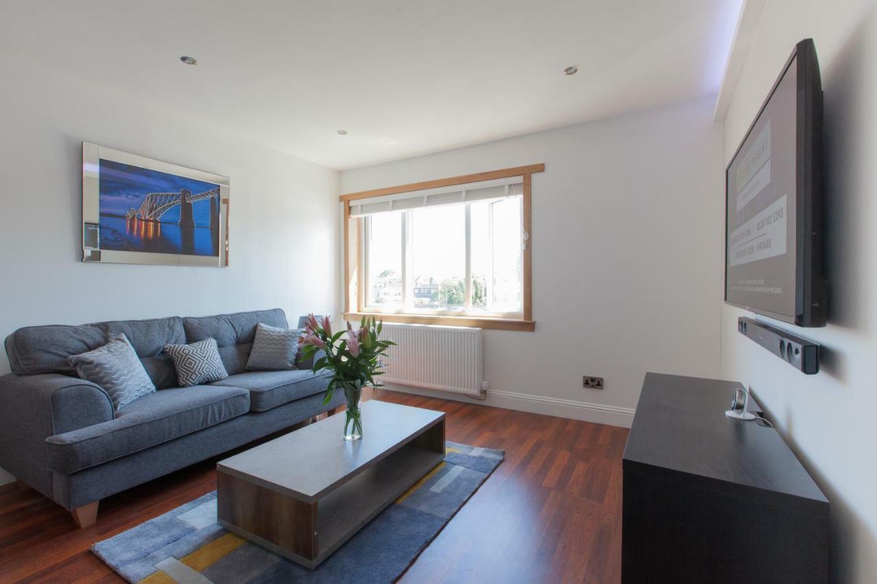 Leys Park Executive Apartments Дънфърмлин Екстериор снимка